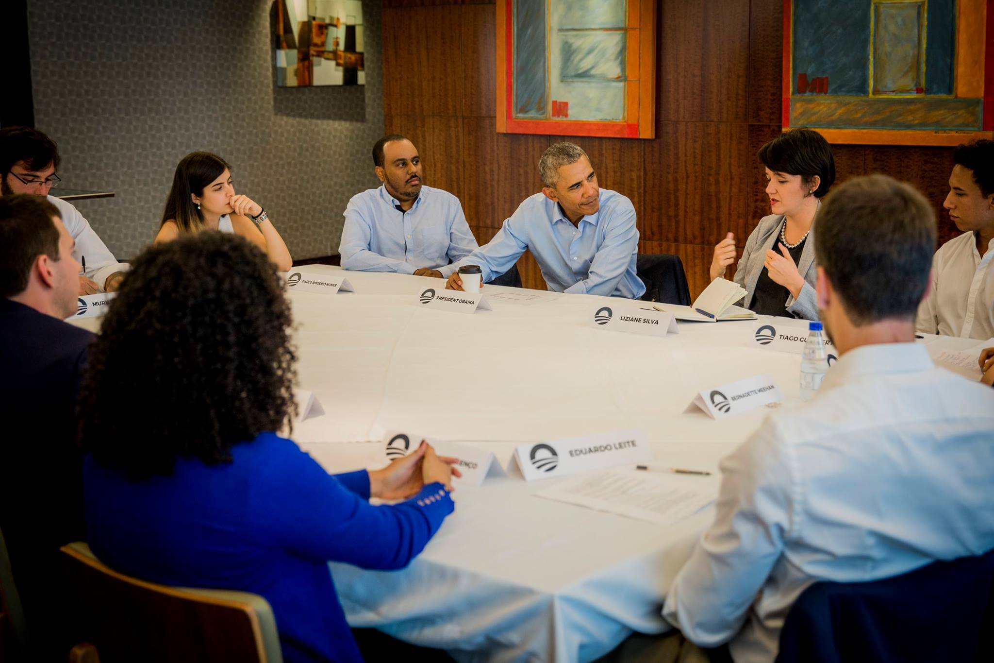 Barack Obama e jovens brasileiros